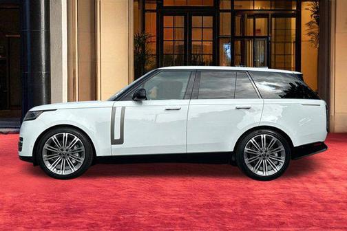 2025 Land Rover Range Rover P530 SE