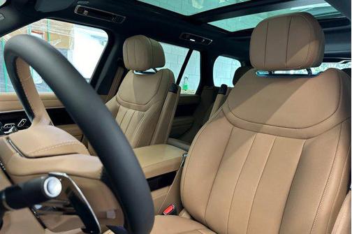2025 Land Rover Range Rover P530 SE