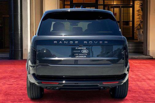 2025 Land Rover Range Rover P530 SE