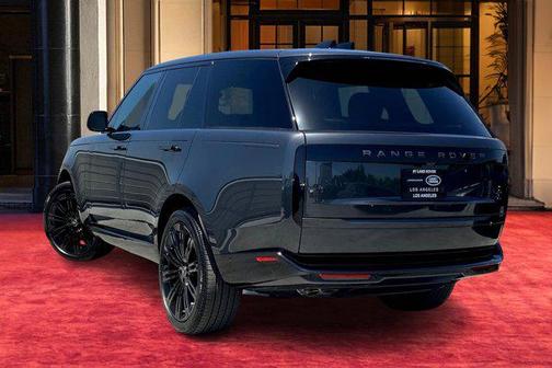 2025 Land Rover Range Rover P530 SE