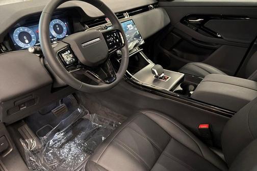 Santorini Black Metallic 2026 Land Rover Range Rover Evoque S