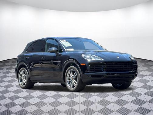 Black 2023 Porsche Cayenne Cayenne