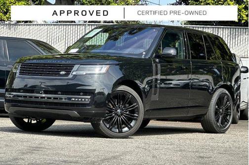 Black 2023 Land Rover Range Rover P400 SE