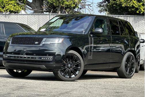 Black 2023 Land Rover Range Rover P400 SE