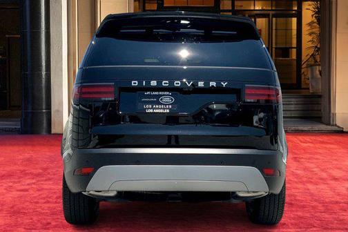 2025 Land Rover Discovery P300 S