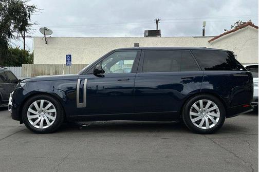 2023 Land Rover Range Rover P400 SE