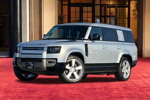 2023 Land Rover Defender 130 X-Dynamic SE