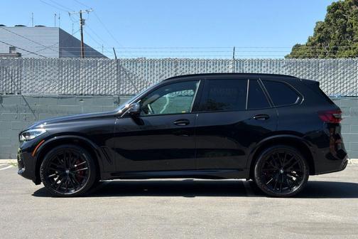 Black Sapphire Metallic 2023 BMW X5 xDrive40i
