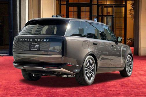 Charente Grey Premium Metallic 2026 Land Rover Range Rover P530 SE 7 Seat