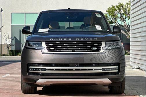 Charente Grey Premium Metallic 2026 Land Rover Range Rover P530 SE 7 Seat