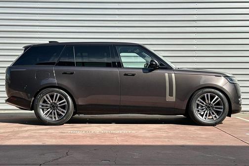 Charente Grey Premium Metallic 2026 Land Rover Range Rover P530 SE 7 Seat