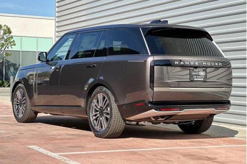 Charente Grey Premium Metallic 2026 Land Rover Range Rover P530 SE 7 Seat