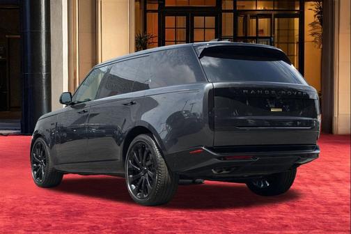 Carpathian Grey Premium Metallic 2024 Land Rover Range Rover P530 Autobiography