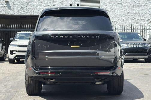 Carpathian Grey Premium Metallic 2024 Land Rover Range Rover P530 Autobiography
