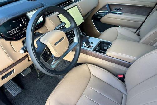 Belgravia Green Metallic 2026 Land Rover Range Rover P530 SE 7 Seat