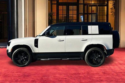 2026 Land Rover Defender X-Dynamic SE