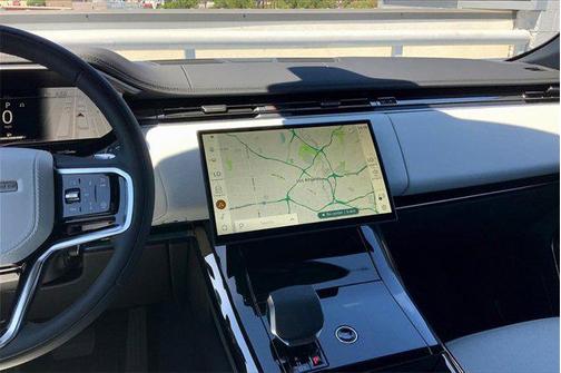 2025 Land Rover Range Rover Sport SE