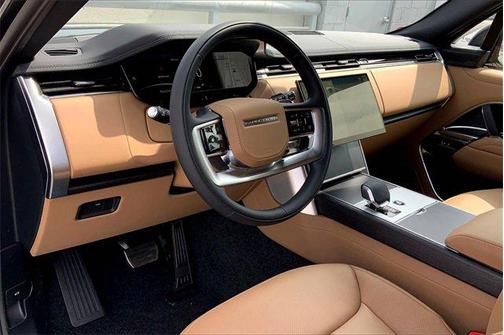 2025 Land Rover Range Rover P530 SE