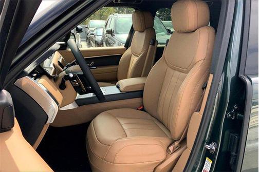 2025 Land Rover Range Rover P530 SE
