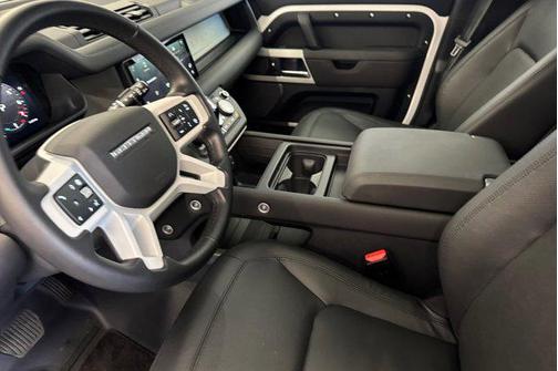 2024 Land Rover Defender 110 P300