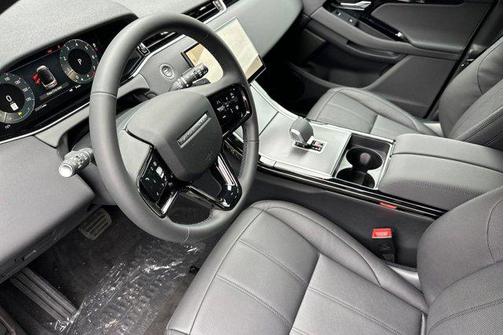 Fuji White 2026 Land Rover Range Rover Evoque Core S