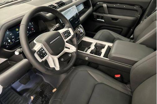 2026 Land Rover Defender P400 X-Dynamic SE