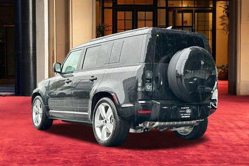 2026 Land Rover Defender P400 X-Dynamic SE