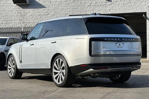Hakuba Silver 2025 Land Rover Range Rover P530 SE 7 Seat