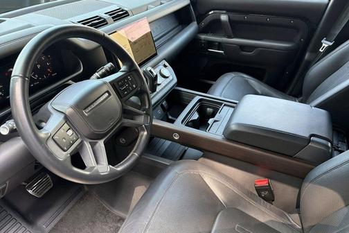 Santorini Black Metallic 2023 Land Rover Defender 110 X