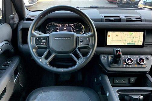 2023 Land Rover Defender 110 X-Dynamic SE