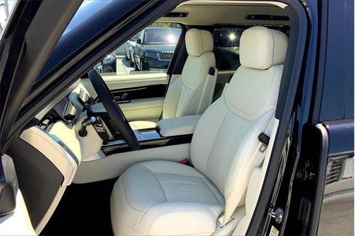 2025 Land Rover Range Rover P530 SE 7 Seat