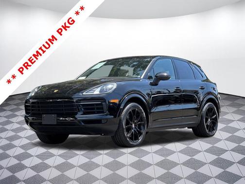 Black 2022 Porsche Cayenne Cayenne