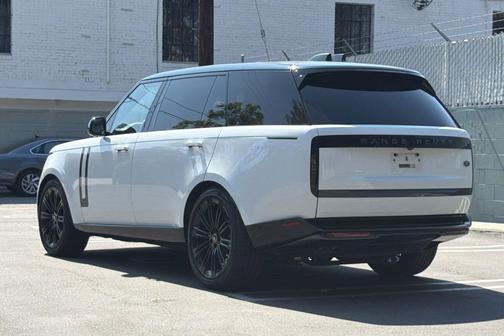 White 2022 Land Rover Range Rover P530 SE