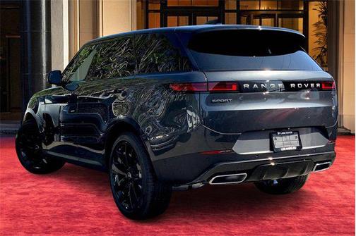 2025 Land Rover Range Rover Sport SE