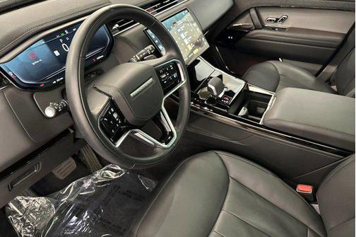 Santorini Black Metallic 2025 Land Rover Range Rover Sport SE