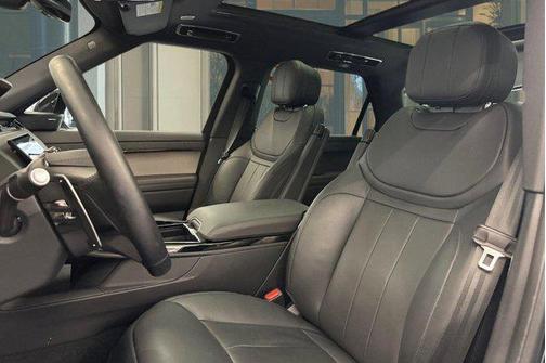 Santorini Black Metallic 2025 Land Rover Range Rover Sport SE