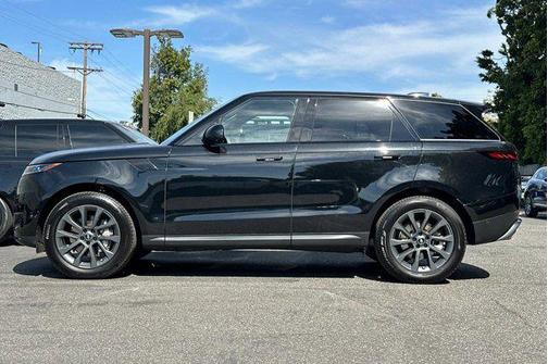 Santorini Black Metallic 2025 Land Rover Range Rover Sport SE
