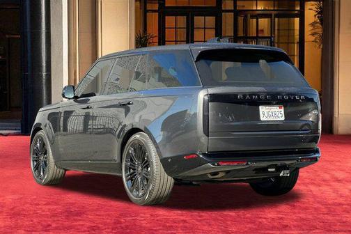 2023 Land Rover Range Rover P400 SE