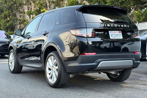 Santorini Black Metallic 2023 Land Rover Discovery Sport S
