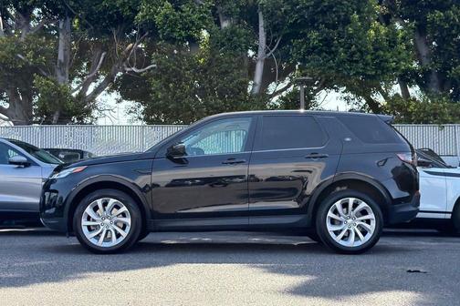 Santorini Black Metallic 2023 Land Rover Discovery Sport S