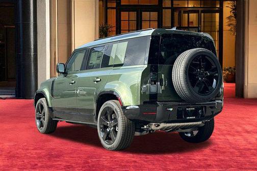 2026 Land Rover Defender P400 X-Dynamic SE