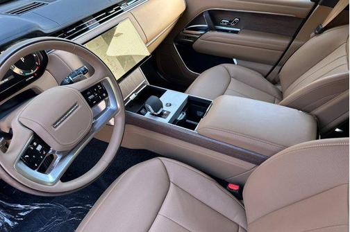 2026 Land Rover Range Rover P400 SE