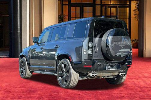 2025 Land Rover Defender 110 V8