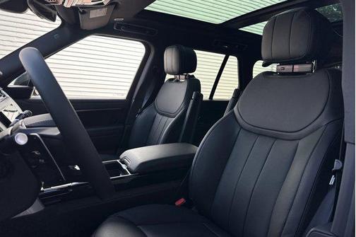 2026 Land Rover Range Rover P530 SE