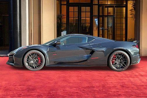 Carbon Flash Metallic 2023 Chevrolet Corvette Z06