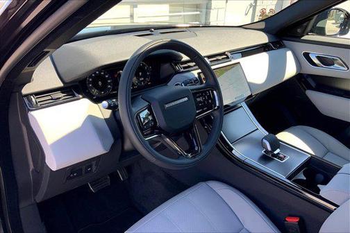 2026 Land Rover Range Rover Velar P250 SE R-Dynamic