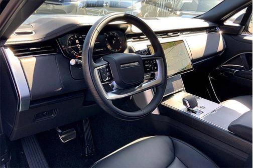 2025 Land Rover Range Rover P530 Autobiography