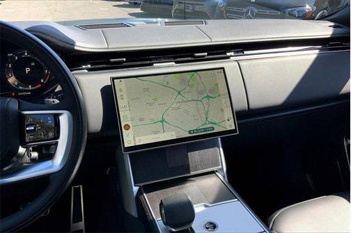 2025 Land Rover Range Rover P530 Autobiography