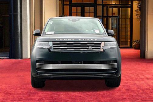 British Racing Green SV Bespok 2026 Land Rover Range Rover P615 SV