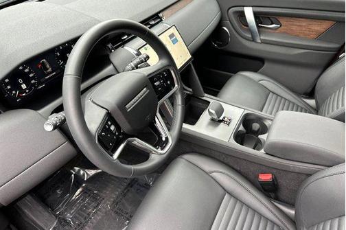 2024 Land Rover Discovery Sport Core S